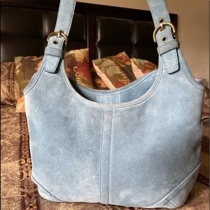 💙Coach💙 Suede Hobo. Color: Baby Blue. Bag is in great condition.